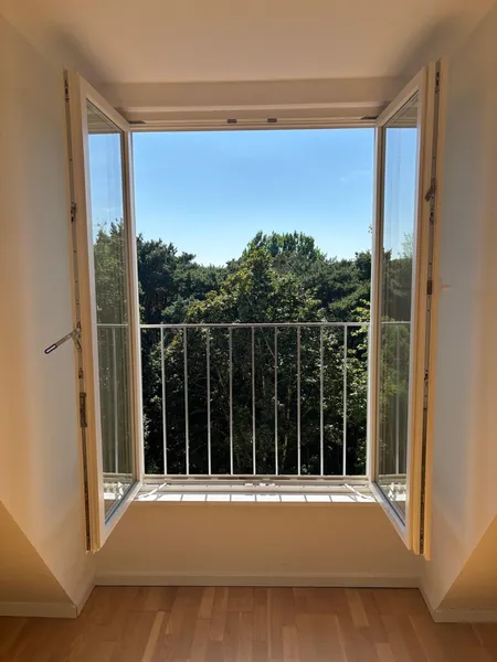 Parklage Grünau, Dachausbau /Fußbodenheizung 2 Zimmer — photo 1
